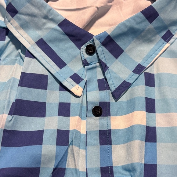 Women's Plaid Button Down Shirt in Blue and Pink says 2XL but it’s more a 1XL - Picture 3 of 5
